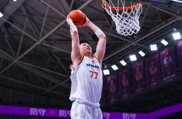 开云品牌-CCTV5直播!上海VS新疆严阵以待,张镇麟渐入佳境,卢伟拒绝爆冷