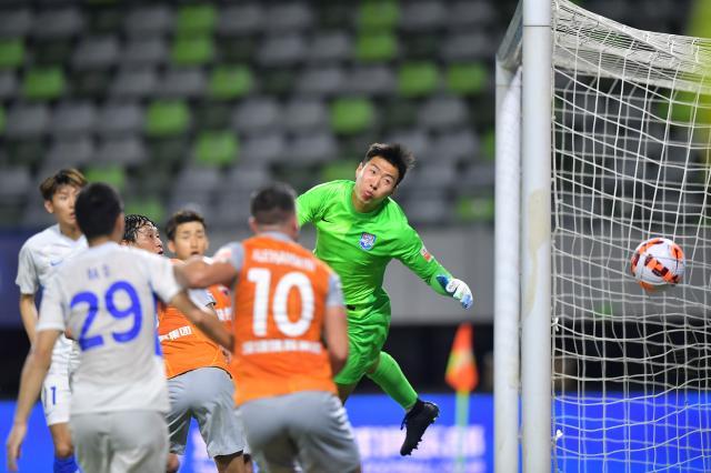 开云品牌-【中超】戴伟浚4分钟传射 深足2比1津门虎取两连胜